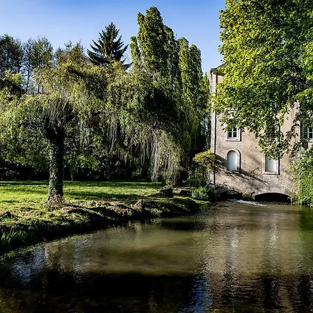 Le Moulin Du Pont D'iverny Montmirail (Sarthe)